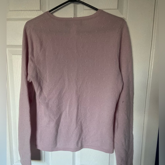 Beautiful light purple sweater - Picture 3 of 3
